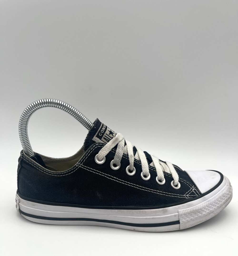 Converse Chuck Taylor All Star Low Top Black White Womens 6.5 W9166
